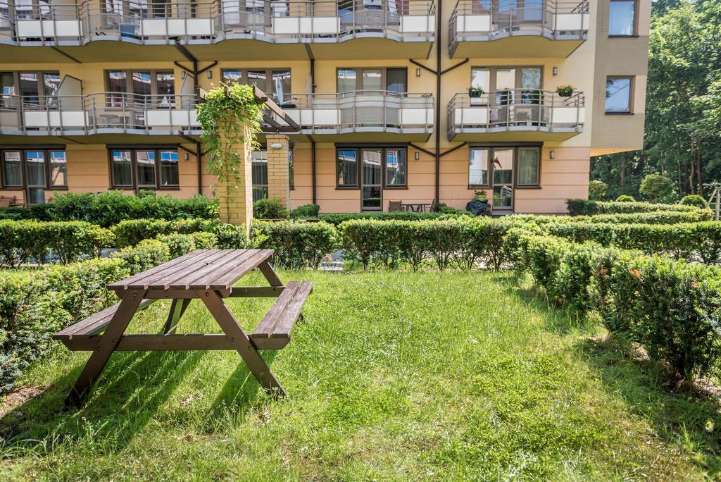 Ferienwohnung Apartament Z Ogrodkiem W Parku Zdrojowym Swinemünde Exterior foto